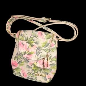 π
Ίsteve Madden floral cross bag